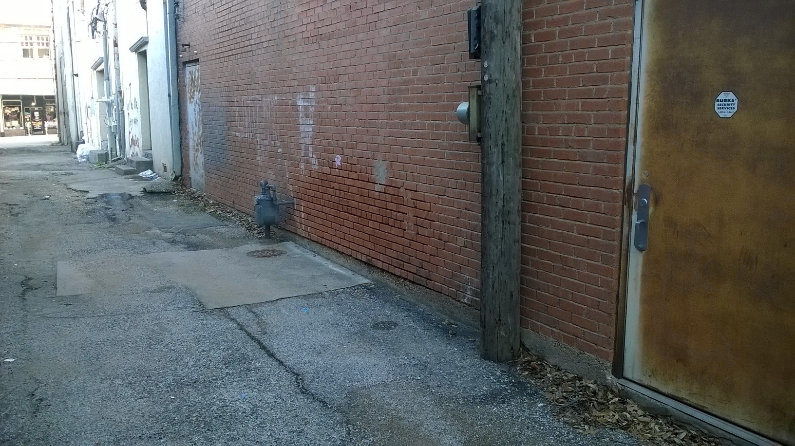 Deaddrop on the street